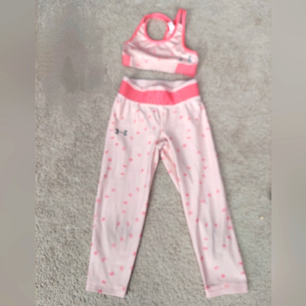 Under Armout crop leggings and sports bra set